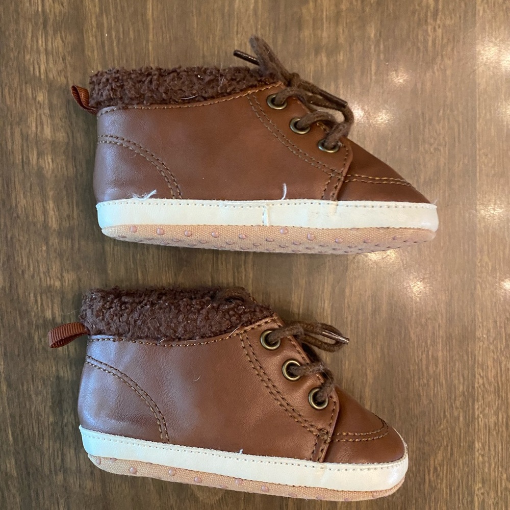 Old Navy Infant Boots - Brown - Size 12-18 months